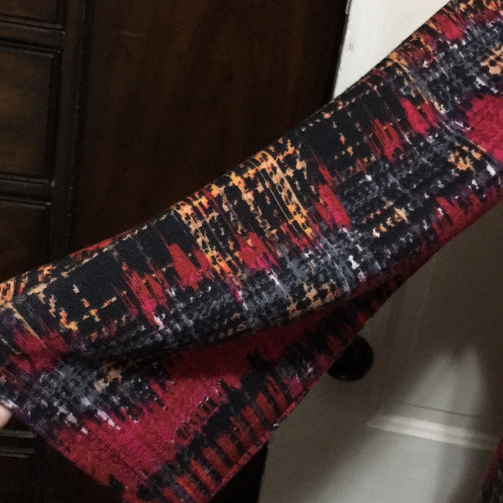 🌺🌺Multicolored SOFT Tunic Top🌺🌺 - Picture 3 of 6